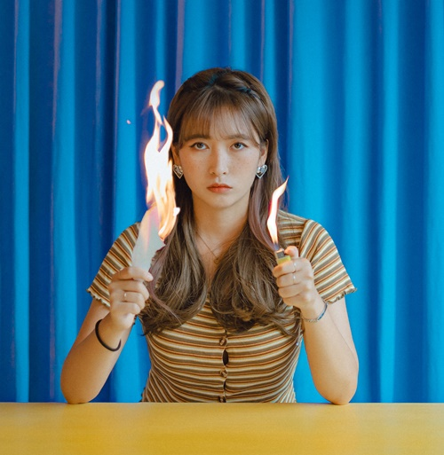 [사진: 여행 유튜브 여락이들의 멤버 '그래쓰']