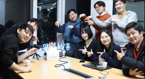 사진: '2030 싱크탱크 안테나살롱' 멤버들 [제공 = 한국사회투자]